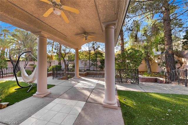 8821 MONTAGNA Drive, Las Vegas, NV 89134