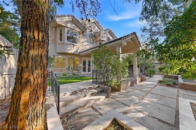 8821 MONTAGNA Drive, Las Vegas, NV 89134