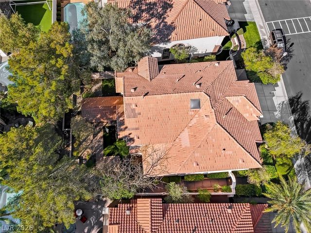 8821 MONTAGNA Drive, Las Vegas, NV 89134