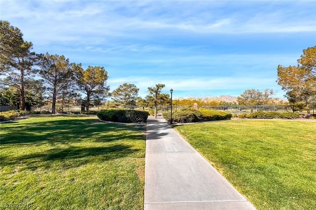 8821 MONTAGNA Drive, Las Vegas, NV 89134