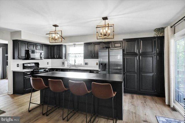 1102 FOREST ST, Fleetwood, PA 19522