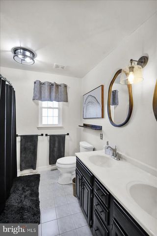 1102 FOREST ST, Fleetwood, PA 19522