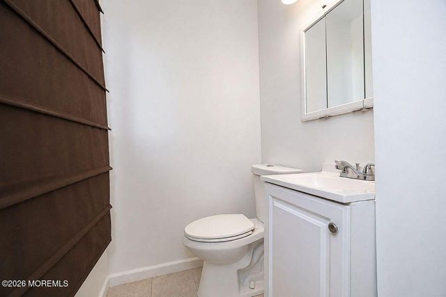 6 Ennis Drive, Hazlet, NJ 07730