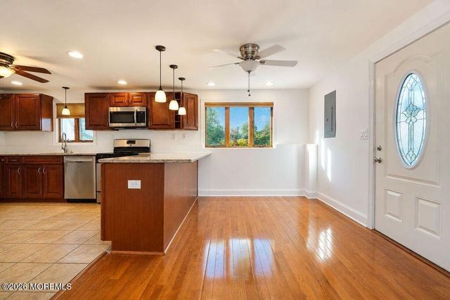 6 Ennis Drive, Hazlet, NJ 07730