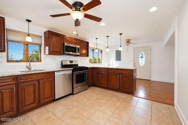 6 Ennis Drive, Hazlet, NJ 07730