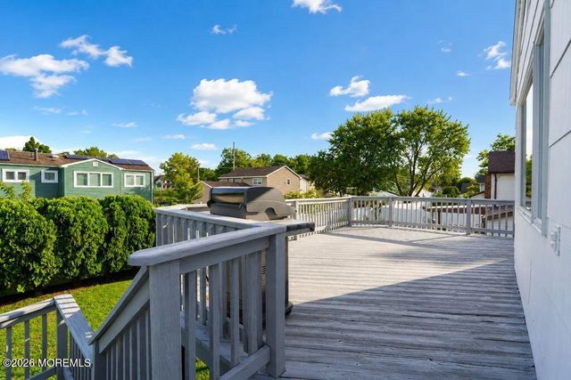 6 Ennis Drive, Hazlet, NJ 07730