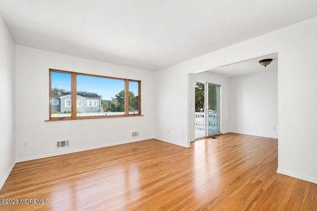 6 Ennis Drive, Hazlet, NJ 07730