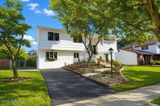 6 Ennis Drive, Hazlet, NJ 07730
