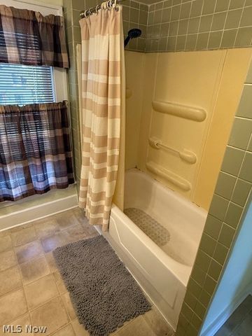 197 W State Street, Barberton, OH 44203