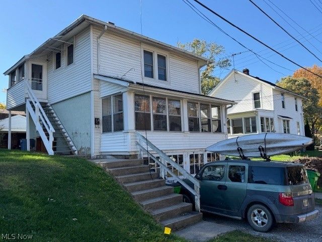 197 W State Street, Barberton, OH 44203