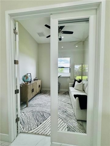 401 NE 9th ST, Cape Coral, FL 33909