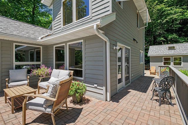 677 Tuttle Road, Baroda, MI 49101