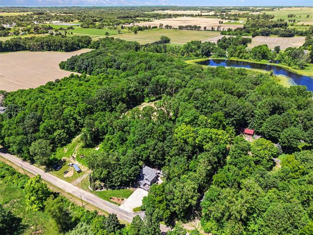 677 Tuttle Road, Baroda, MI 49101