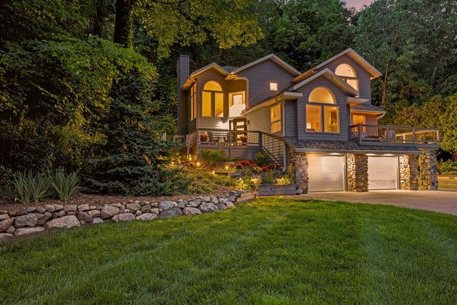 677 Tuttle Road, Baroda, MI 49101
