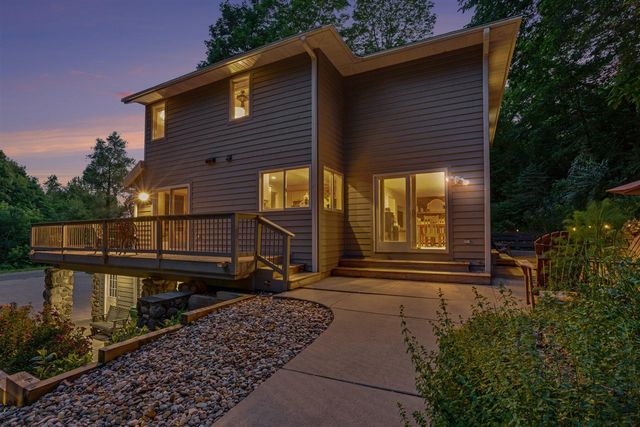 677 Tuttle Road, Baroda, MI 49101