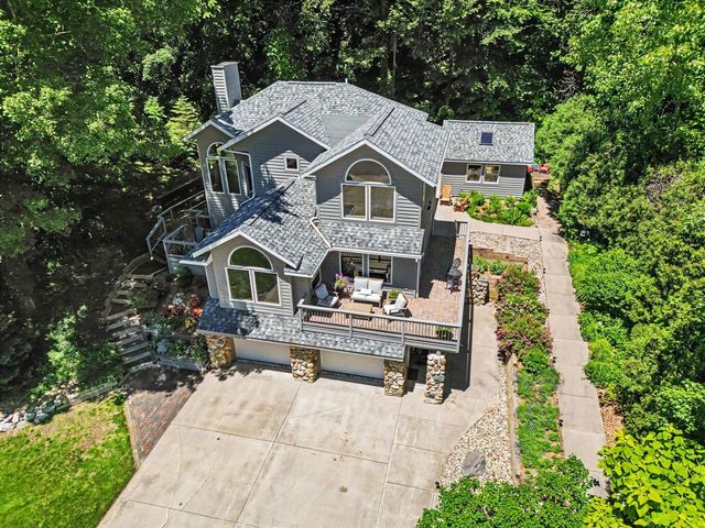 677 Tuttle Road, Baroda, MI 49101
