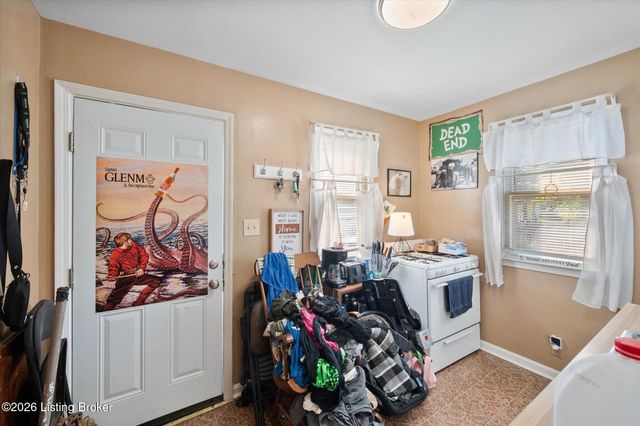 4925 Southside Dr 5, Louisville, KY 40214