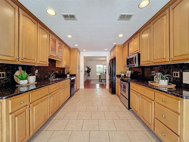 6910 DAUBON COURT, New Port Richey, FL 34655