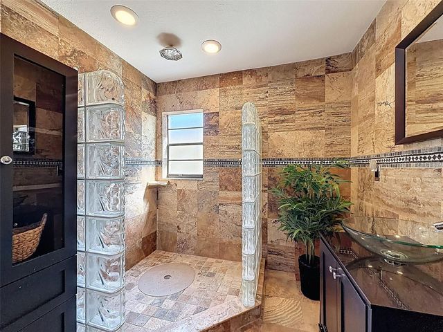 6910 DAUBON COURT, New Port Richey, FL 34655