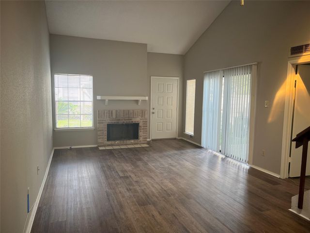6211 Ludington Drive 21-909, Houston, TX 77035
