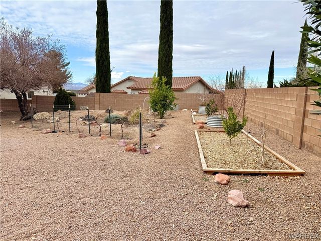 4235 Rising Sun Avenue, Kingman, AZ 86401