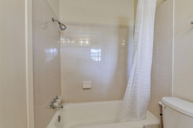 6343 Clemson Street, Houston, TX 77092