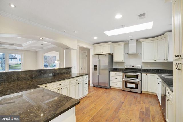 3412 KNOX RD, Annandale, VA 22003