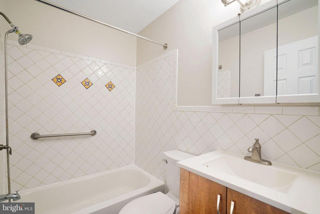 3412 KNOX RD, Annandale, VA 22003