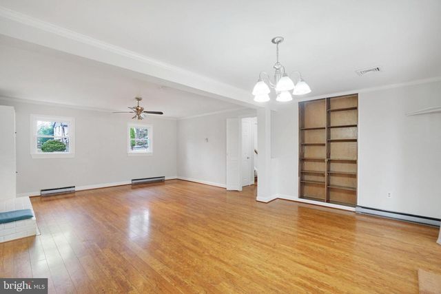 3412 KNOX RD, Annandale, VA 22003