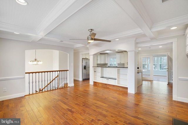 3412 KNOX RD, Annandale, VA 22003