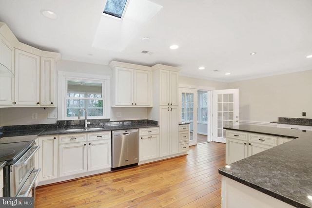 3412 KNOX RD, Annandale, VA 22003