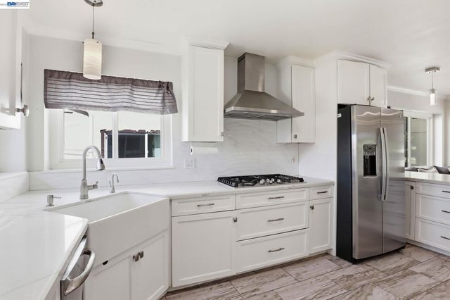 1233 Benedict Ct, San Leandro, CA 94577