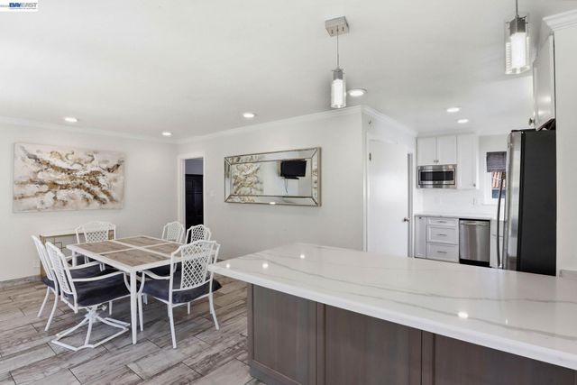 1233 Benedict Ct, San Leandro, CA 94577