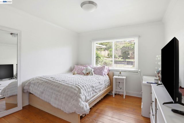 1233 Benedict Ct, San Leandro, CA 94577