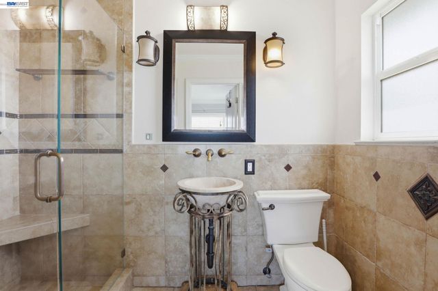 1233 Benedict Ct, San Leandro, CA 94577