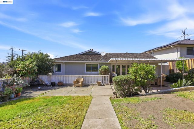 1233 Benedict Ct, San Leandro, CA 94577