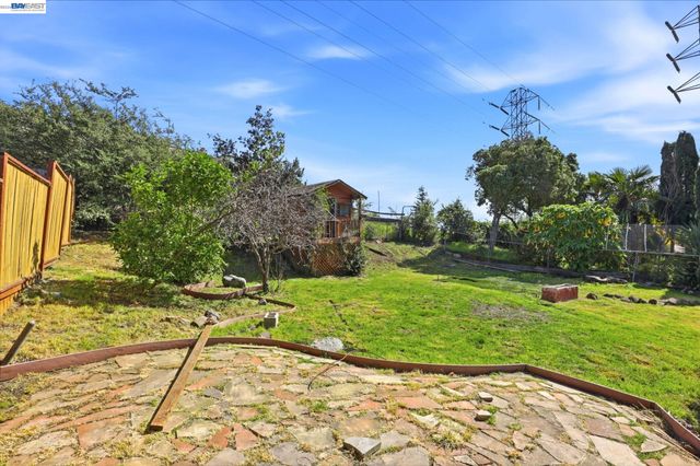 1233 Benedict Ct, San Leandro, CA 94577