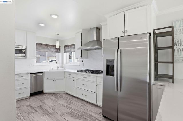 1233 Benedict Ct, San Leandro, CA 94577