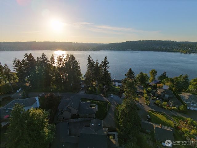 16066 Inglewood Road NE, Kenmore, WA 98028