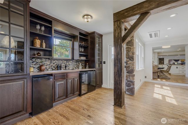 16066 Inglewood Road NE, Kenmore, WA 98028