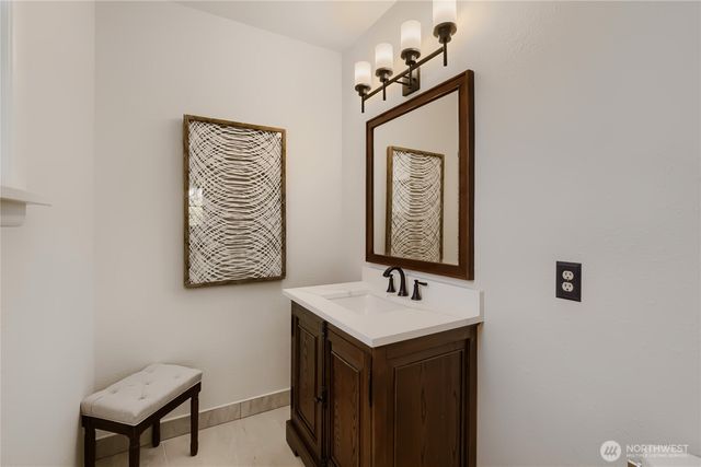 16066 Inglewood Road NE, Kenmore, WA 98028