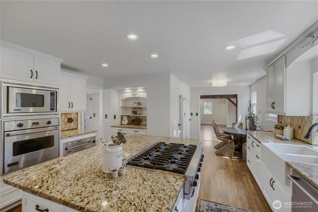 16066 Inglewood Road NE, Kenmore, WA 98028