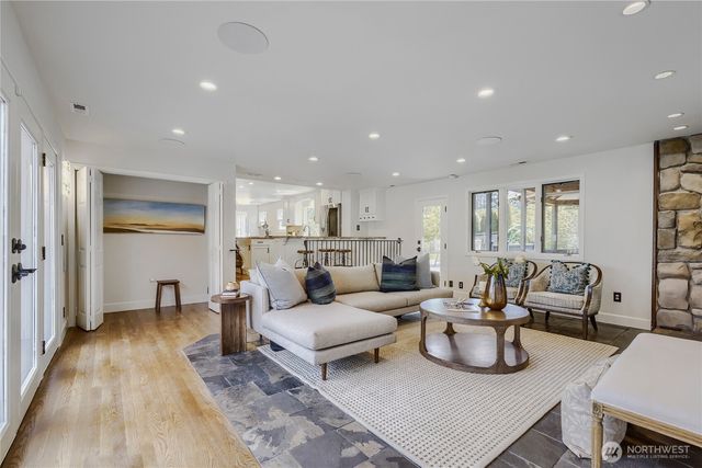 16066 Inglewood Road NE, Kenmore, WA 98028