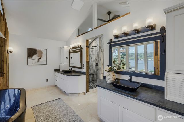 16066 Inglewood Road NE, Kenmore, WA 98028