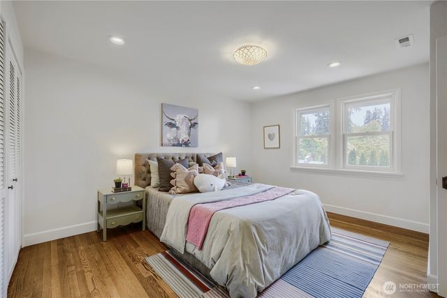 16066 Inglewood Road NE, Kenmore, WA 98028