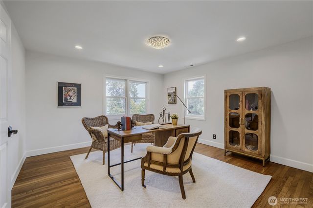 16066 Inglewood Road NE, Kenmore, WA 98028