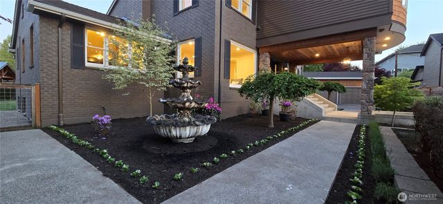16066 Inglewood Road NE, Kenmore, WA 98028