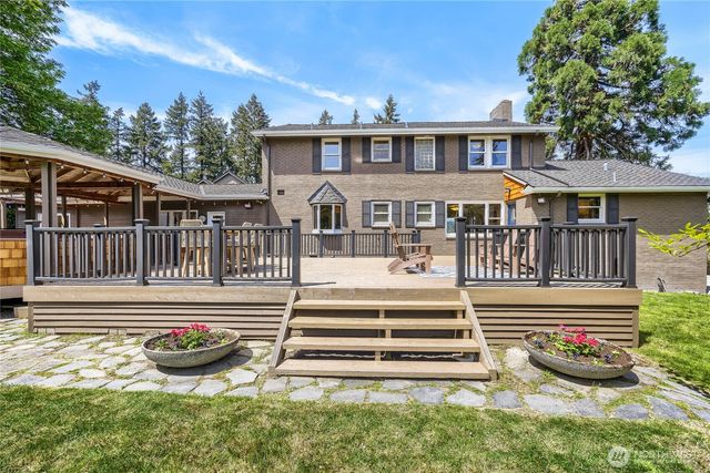16066 Inglewood Road NE, Kenmore, WA 98028
