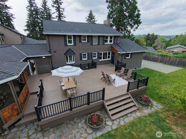 16066 Inglewood Road NE, Kenmore, WA 98028