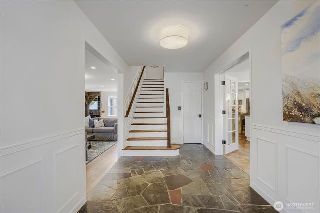 16066 Inglewood Road NE, Kenmore, WA 98028